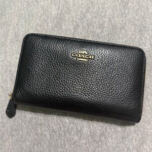 Coach Zipped Wallet
